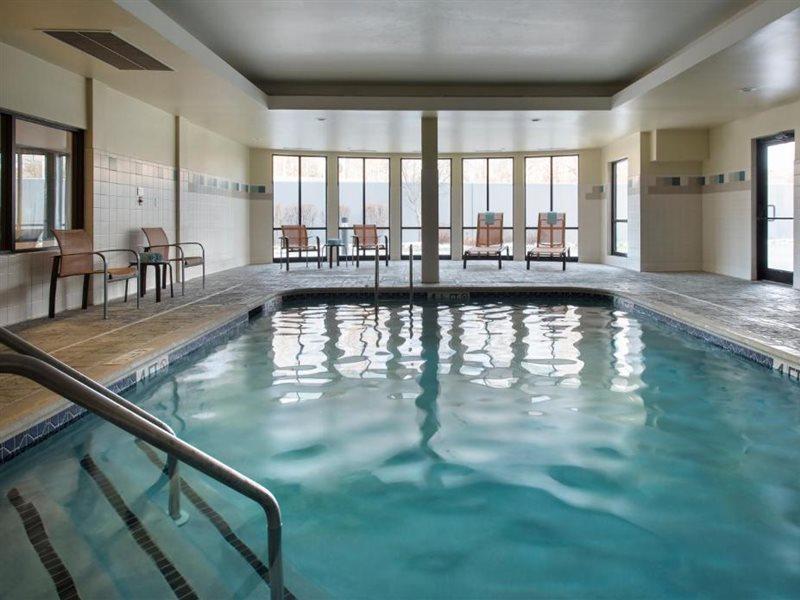 Courtyard By Marriott Lebanon Hotel Bagian luar foto
