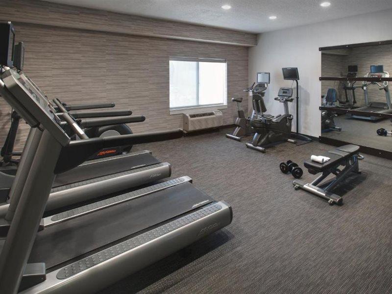Courtyard By Marriott Lebanon Hotel Bagian luar foto