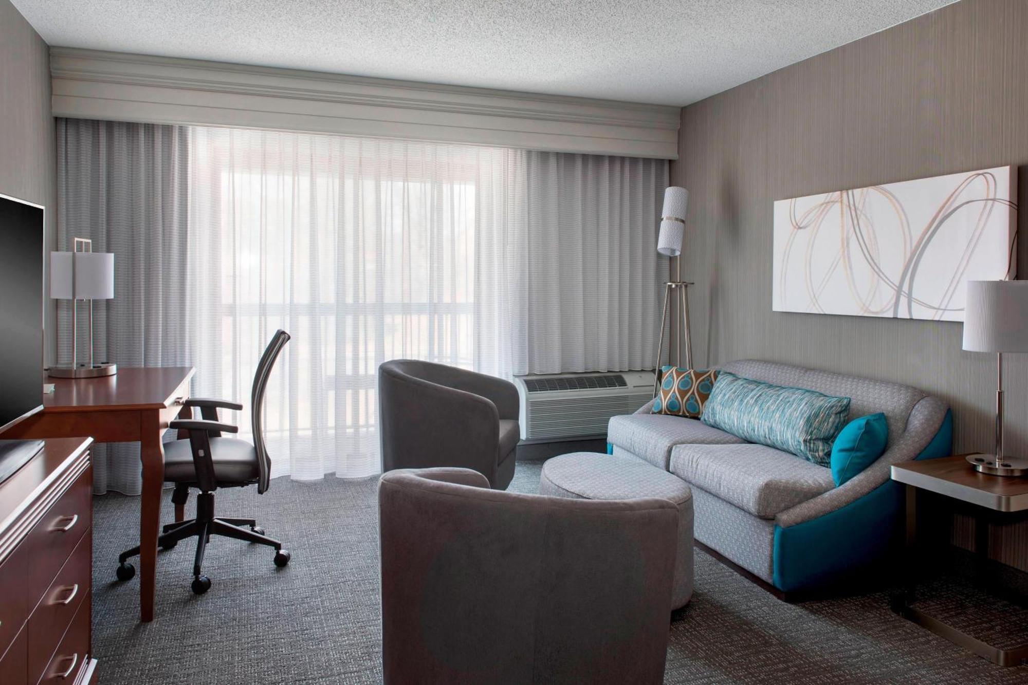 Courtyard By Marriott Lebanon Hotel Bagian luar foto