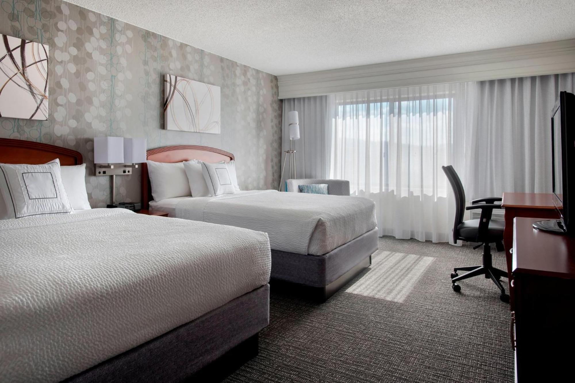 Courtyard By Marriott Lebanon Hotel Bagian luar foto