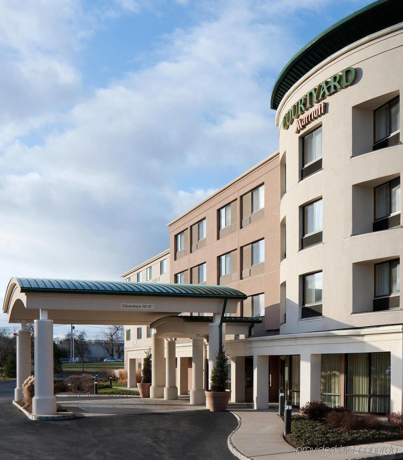 Courtyard By Marriott Lebanon Hotel Bagian luar foto