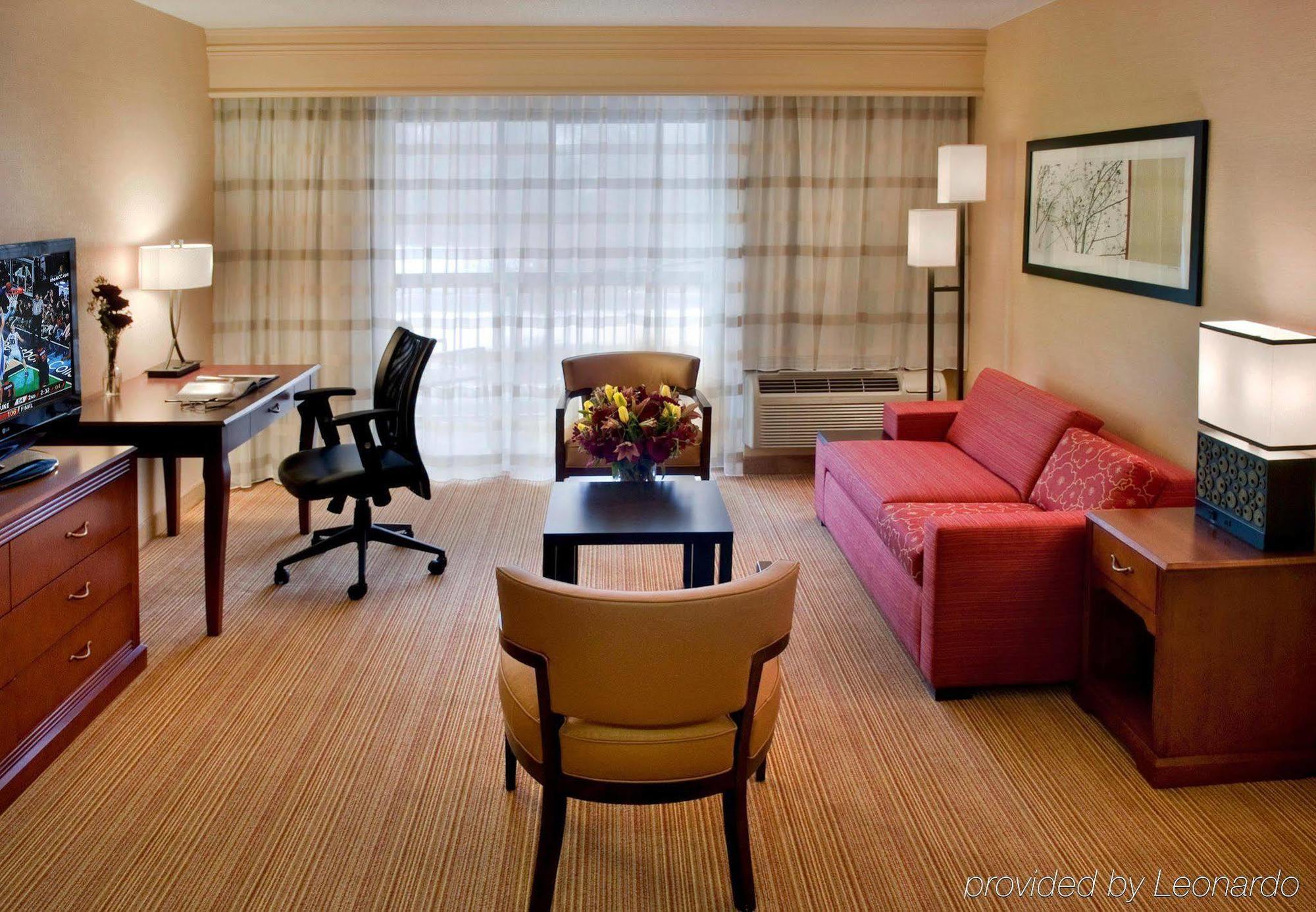 Courtyard By Marriott Lebanon Hotel Bagian luar foto